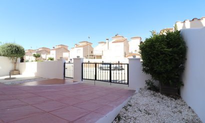 Reventa - Villa - San Miguel de Salinas - Lake View Mansions
