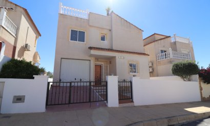 Reventa - Villa - San Miguel de Salinas - Lake View Mansions