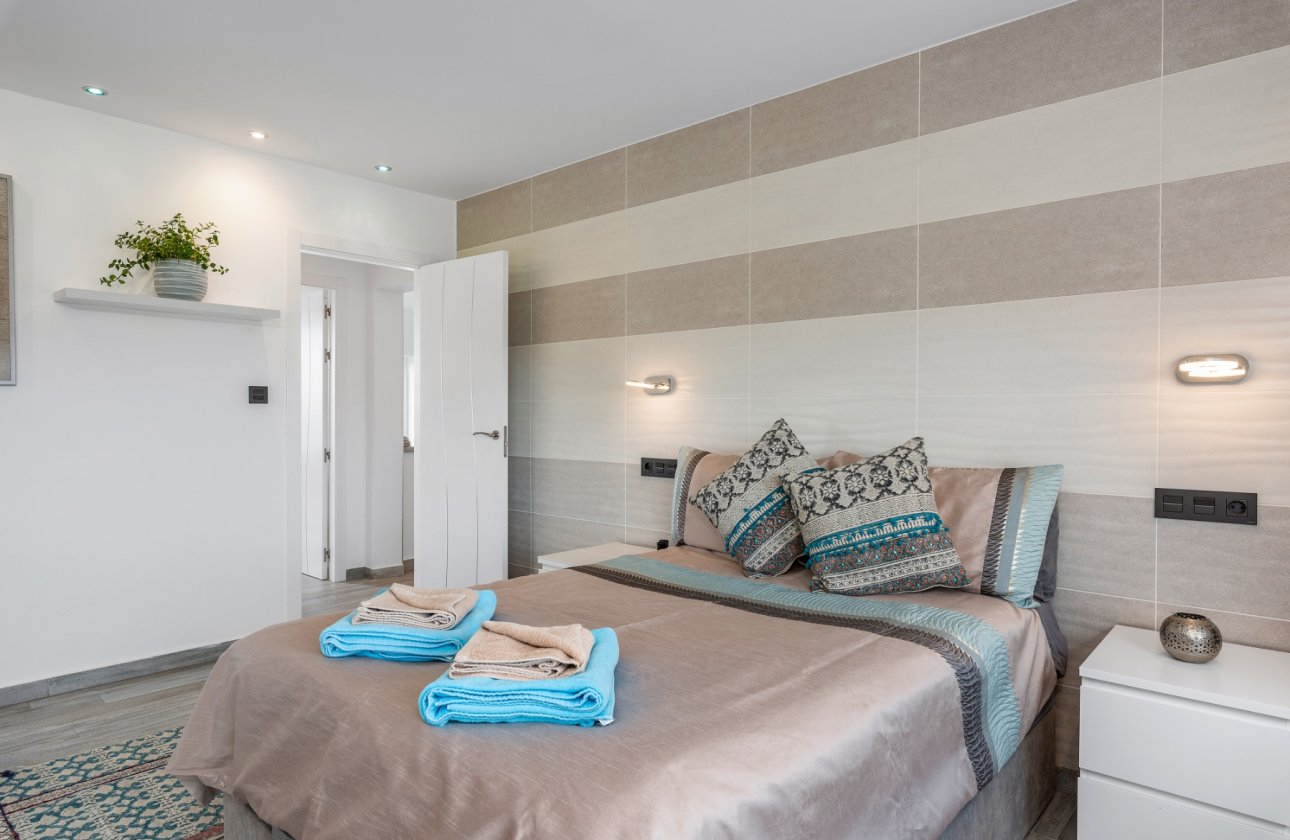 Revente - Villa - Orihuela Costa - Torremendo