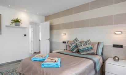 Revente - Villa - Orihuela Costa - Torremendo