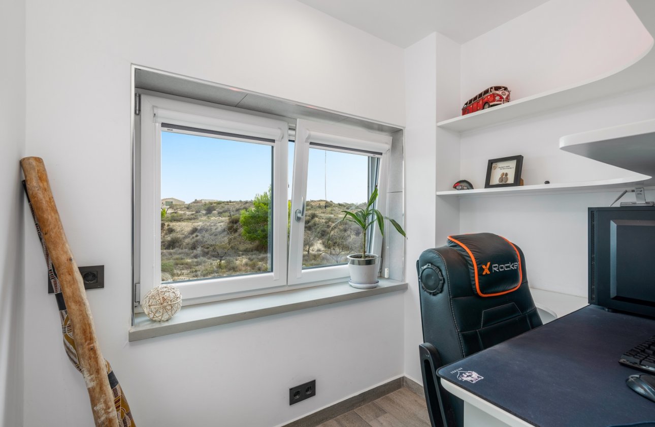 Revente - Villa - Orihuela Costa - Torremendo