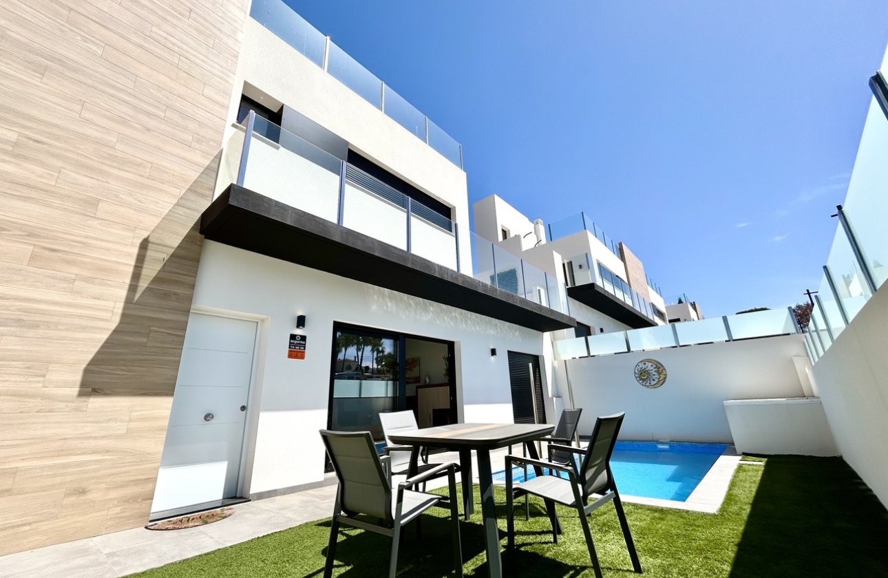Revente - Villa - Orihuela Costa - Villamartin