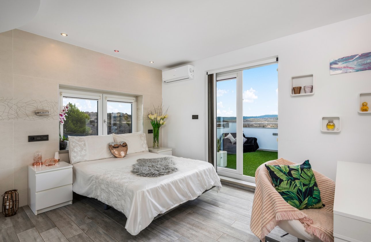 Revente - Villa - Orihuela Costa - Torremendo