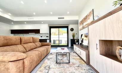 Revente - Villa - Orihuela Costa - Villamartin
