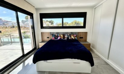 Revente - Villa - Orihuela Costa - Villamartin