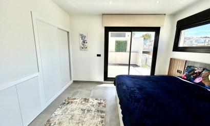 Revente - Villa - Orihuela Costa - Villamartin