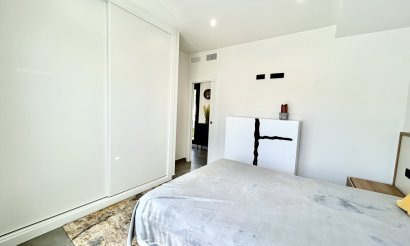 Revente - Villa - Orihuela Costa - Villamartin