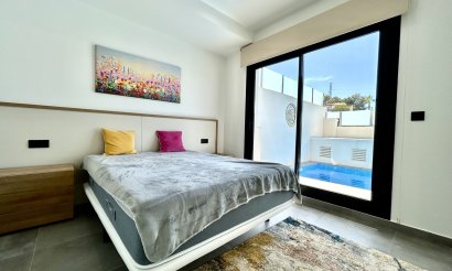 Revente - Villa - Orihuela Costa - Villamartin