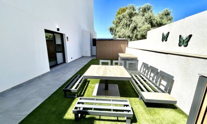 Revente - Villa - Orihuela Costa - Villamartin