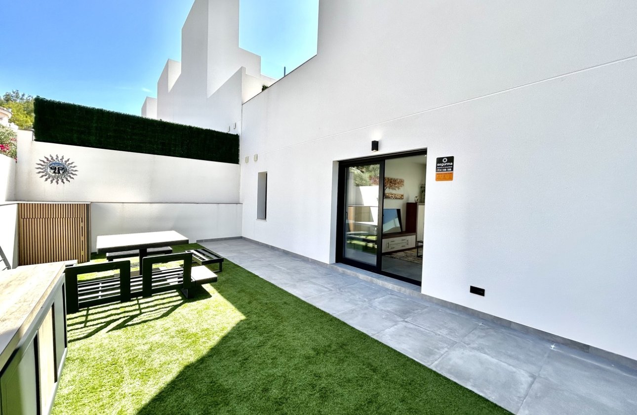 Revente - Villa - Orihuela Costa - Villamartin
