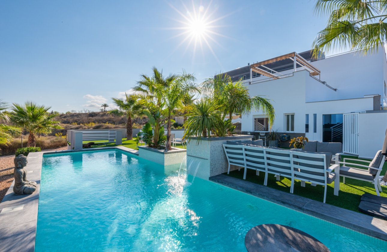 Revente - Villa - Orihuela Costa - Torremendo
