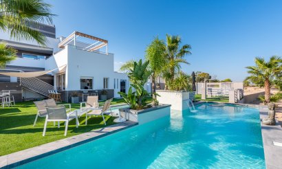 Revente - Villa - Orihuela Costa - Torremendo
