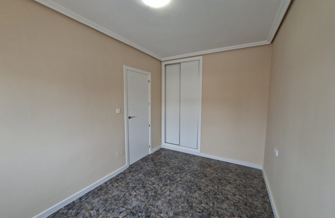 Reventa - Apartamento / piso - Orihuela Costa - Punta Prima