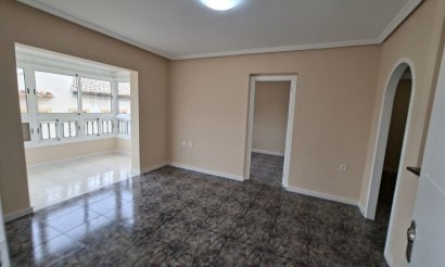 Reventa - Apartamento / piso - Orihuela Costa - Punta Prima