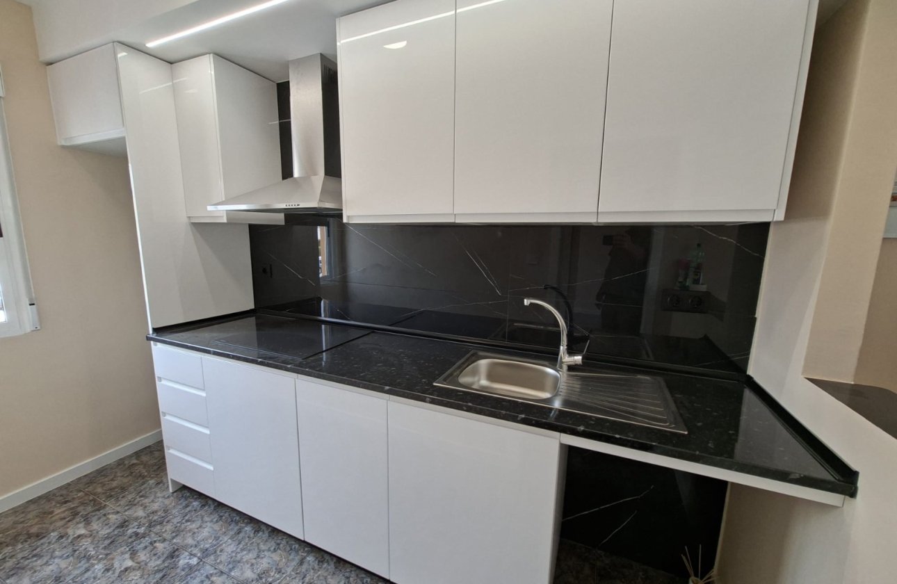 Reventa - Apartamento / piso - Orihuela Costa - Punta Prima