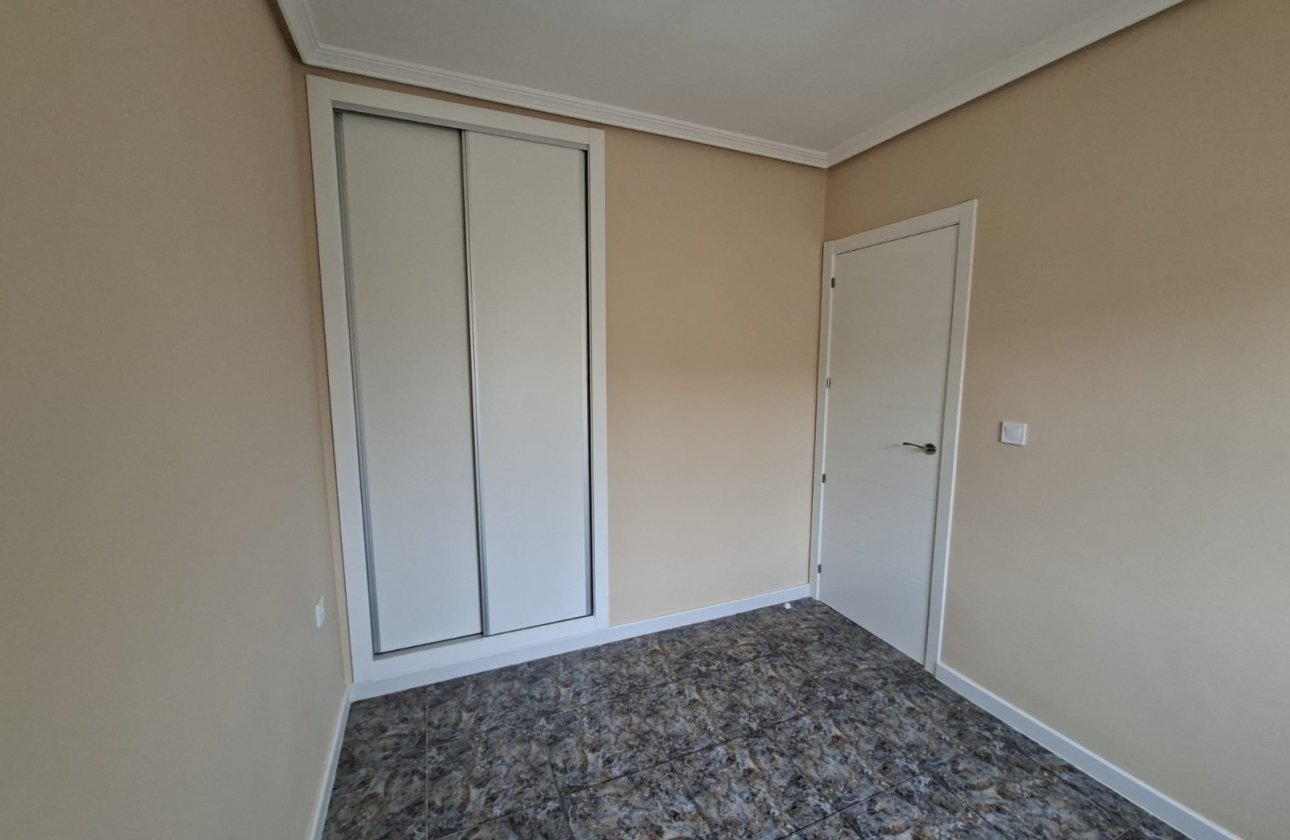 Reventa - Apartamento / piso - Orihuela Costa - Punta Prima
