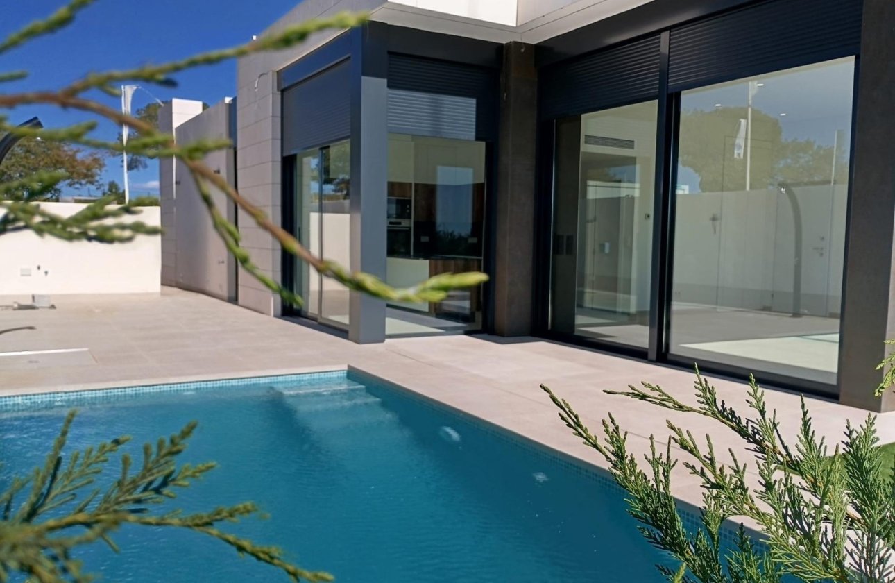 Obra nueva - Villa - Pilar de la Horadada - Roda Golf