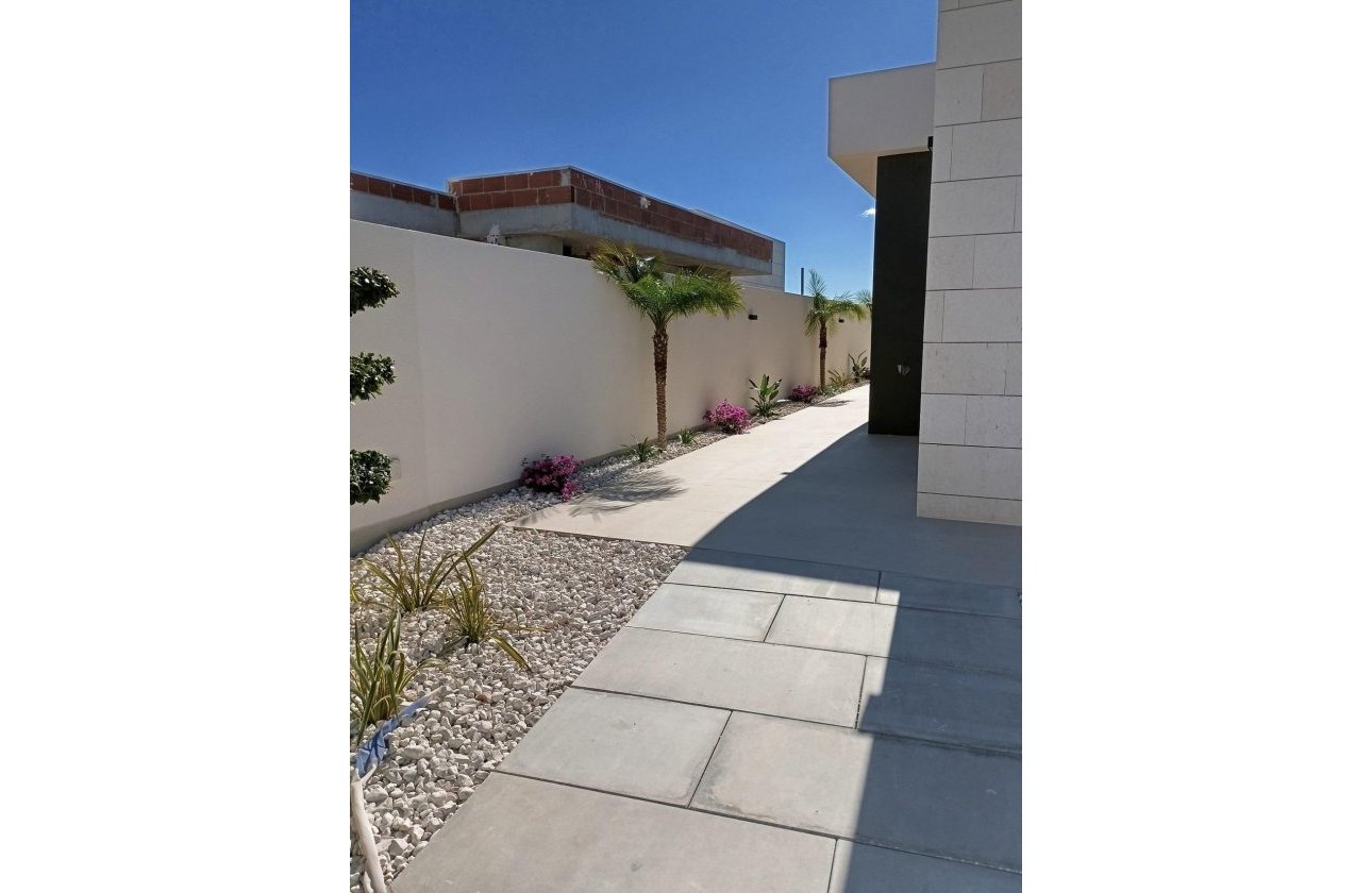 Obra nueva - Villa - Pilar de la Horadada - Roda Golf