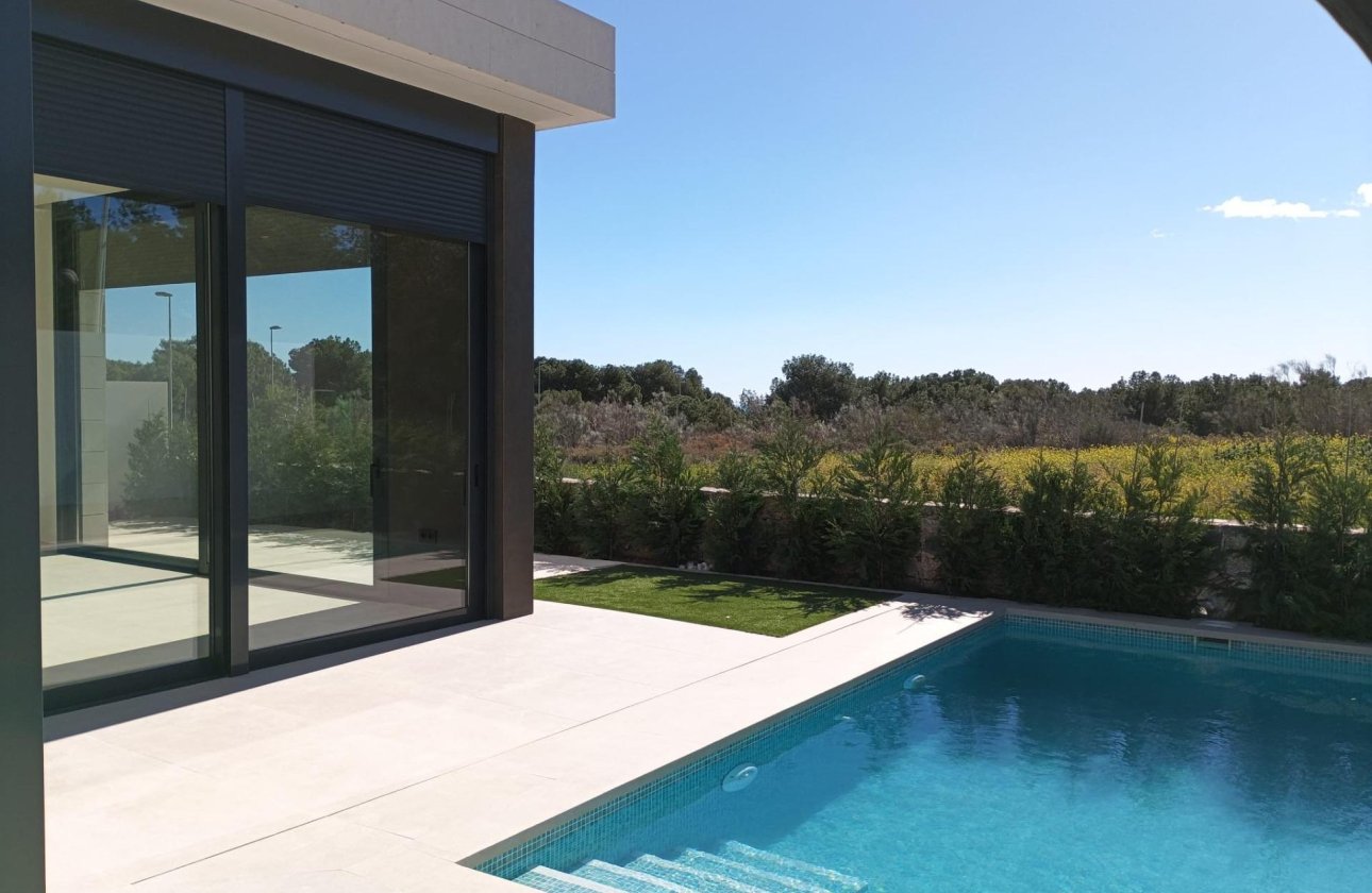 Obra nueva - Villa - Pilar de la Horadada - Roda Golf