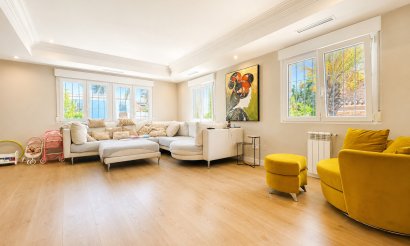Resale - Villa - Dehesa de Campoamor - Campoamor
