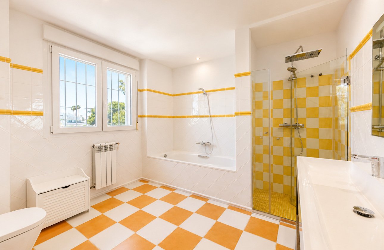 Resale - Villa - Dehesa de Campoamor - Campoamor
