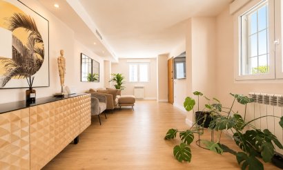 Resale - Villa - Dehesa de Campoamor - Campoamor