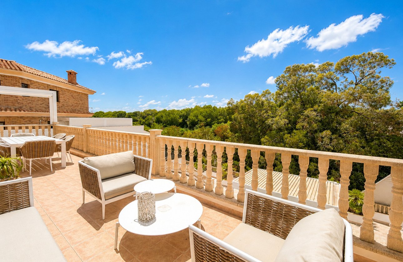 Resale - Villa - Dehesa de Campoamor - Campoamor