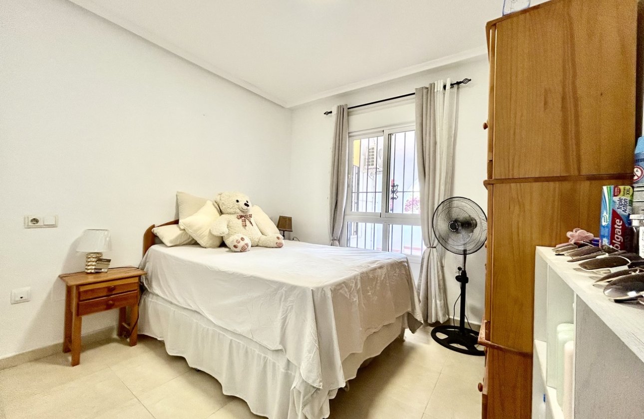 Resale - Apartment / flat - Villamartin