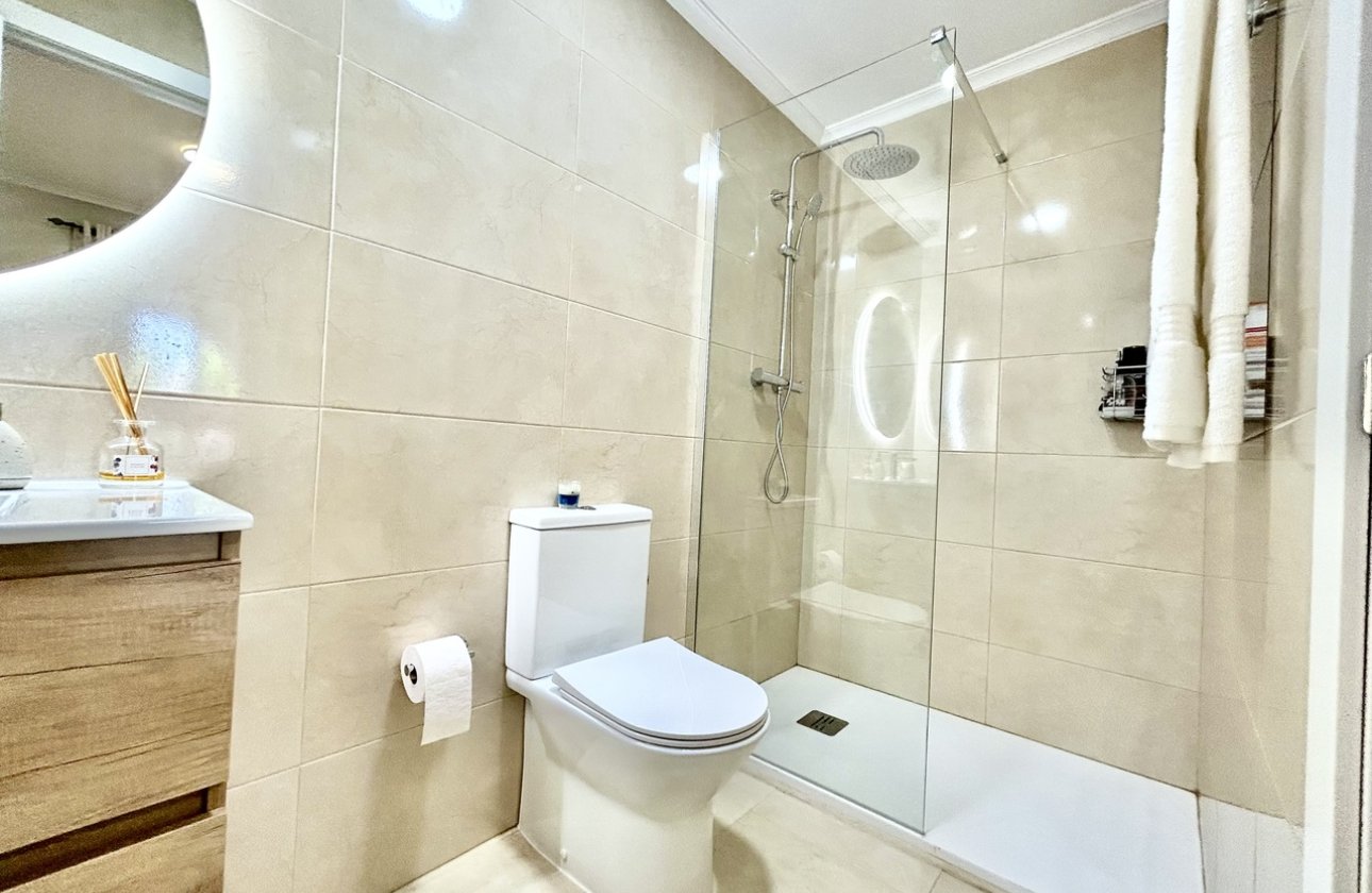 Resale - Apartment / flat - Villamartin