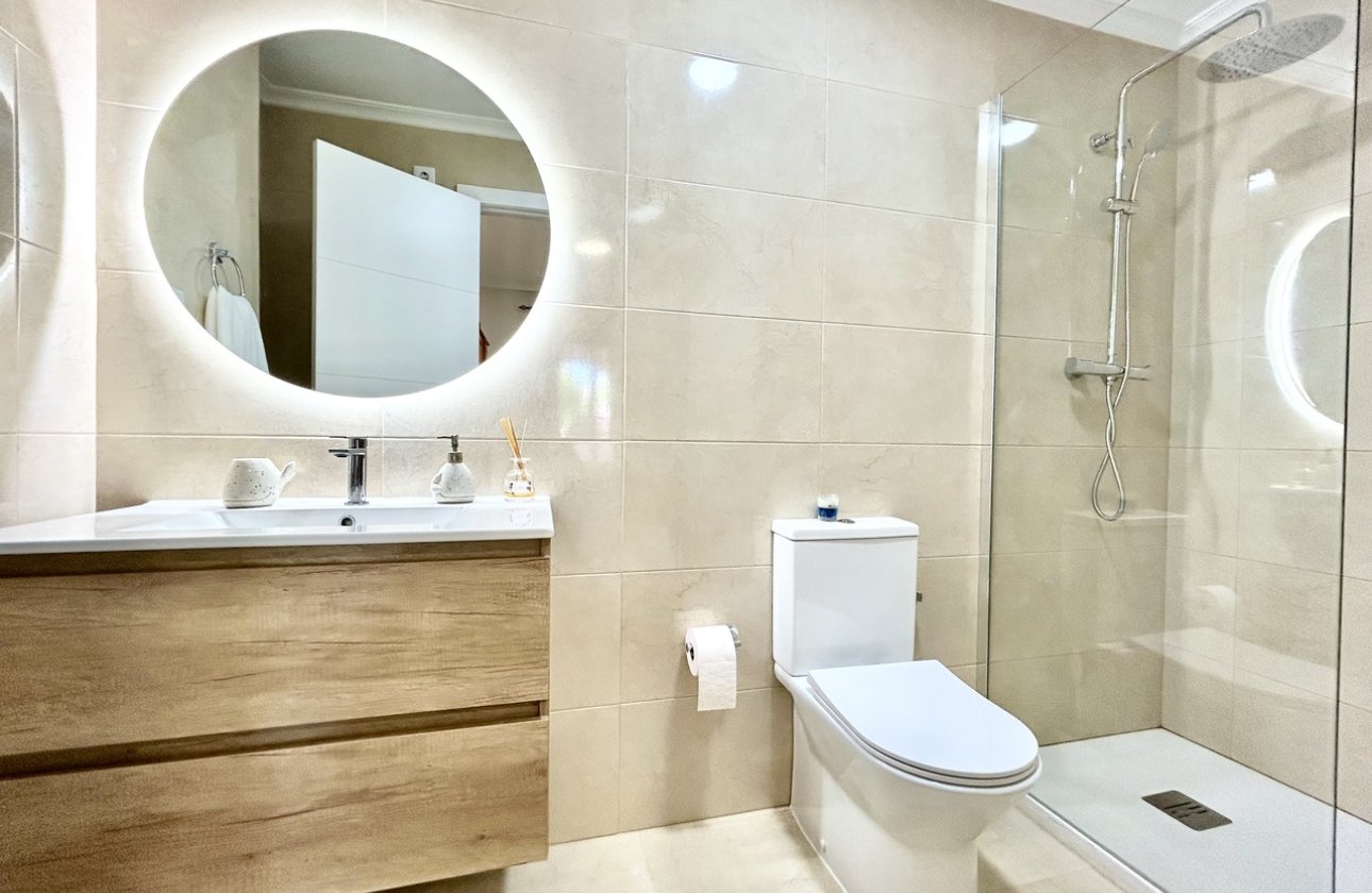Resale - Apartment / flat - Villamartin