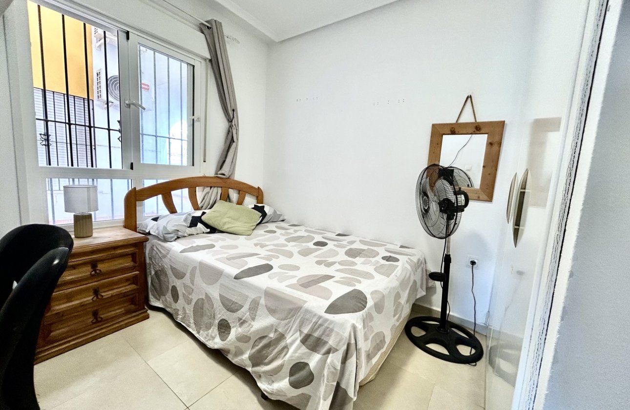 Resale - Apartment / flat - Villamartin