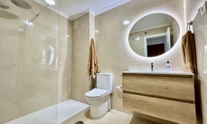 Resale - Apartment / flat - Villamartin