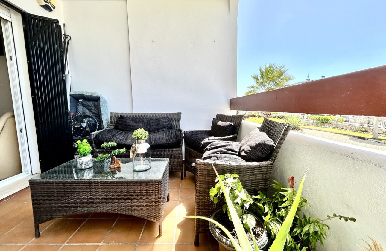 Resale - Apartment / flat - Villamartin