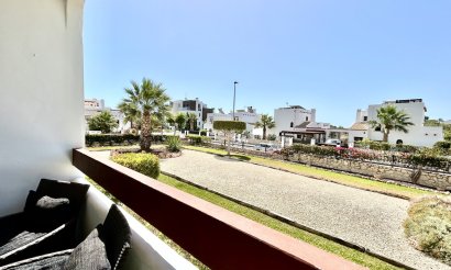 Resale - Apartment / flat - Villamartin
