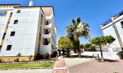 Resale - Apartment / flat - Villamartin