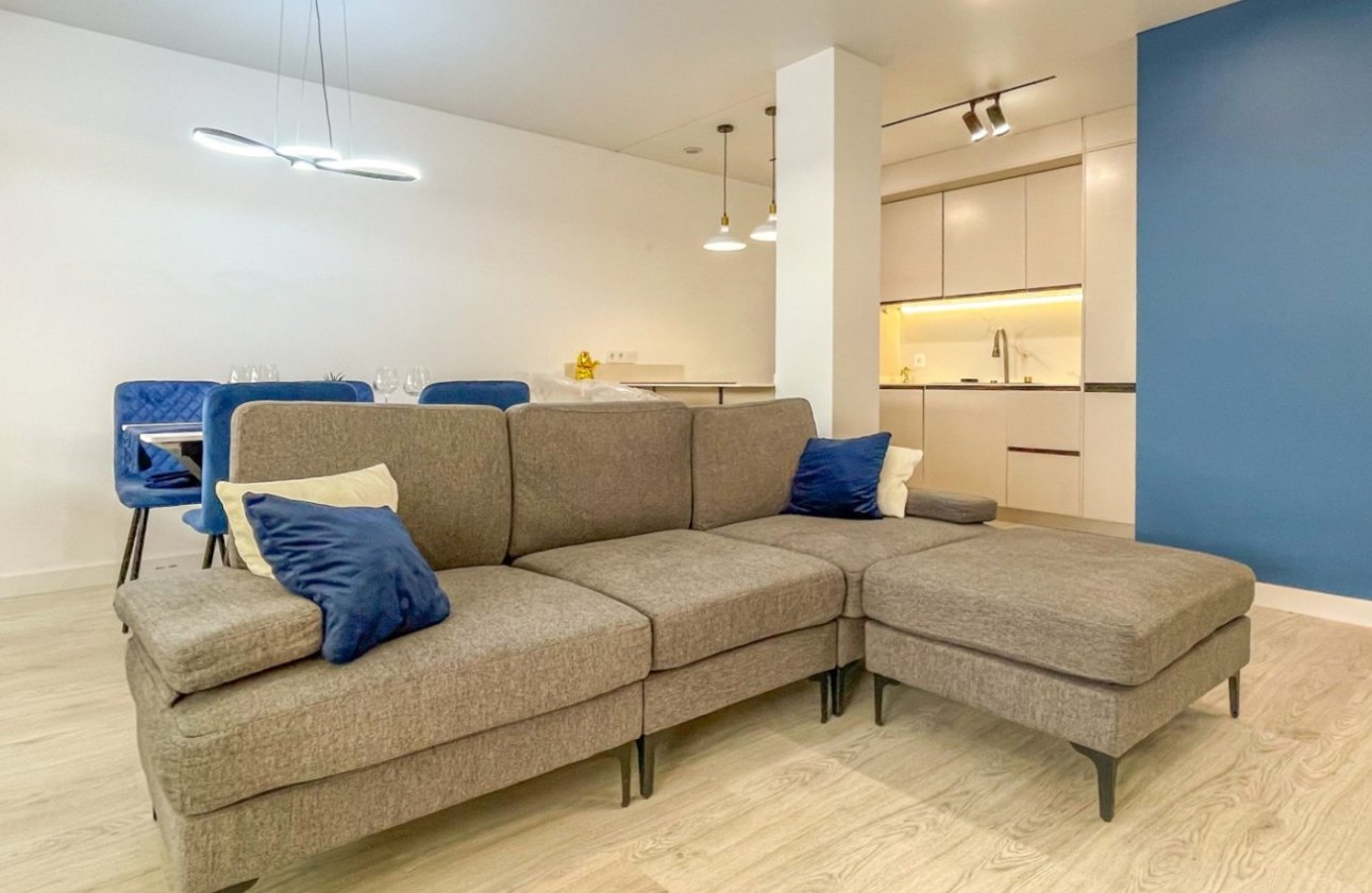 Reventa - Apartamento / piso - Torrevieja - El Acequión - Los Náufragos