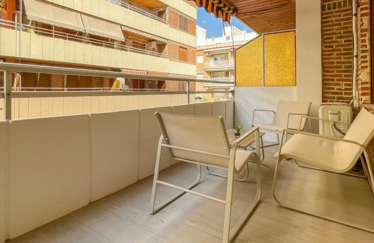 Reventa - Apartamento / piso - Torrevieja - El Acequión - Los Náufragos