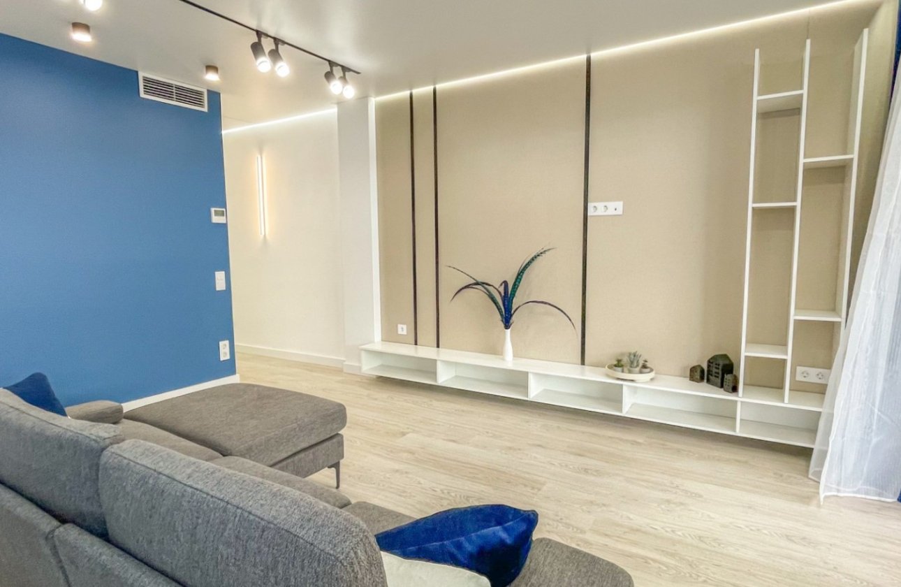 Reventa - Apartamento / piso - Torrevieja - El Acequión - Los Náufragos