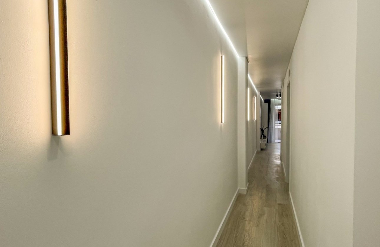 Reventa - Apartamento / piso - Torrevieja - El Acequión - Los Náufragos