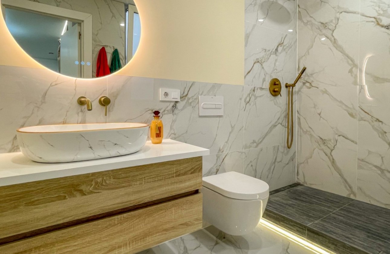 Reventa - Apartamento / piso - Torrevieja - El Acequión - Los Náufragos