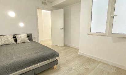 Reventa - Apartamento / piso - Torrevieja - El Acequión - Los Náufragos