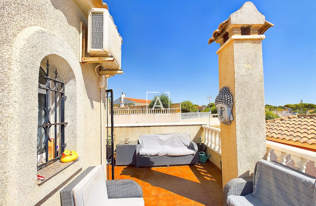 Resale - Villa - Pinar de Campoverde