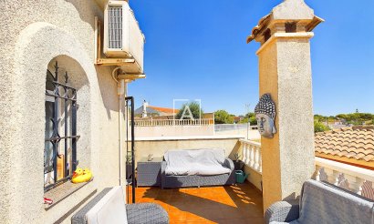 Resale - Villa - Pinar de Campoverde