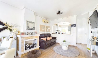 Resale - Villa - Pinar de Campoverde