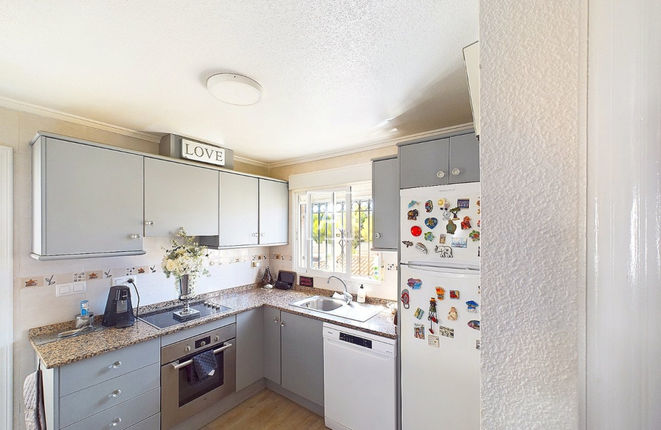 Resale - Villa - Pinar de Campoverde