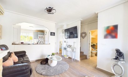 Resale - Villa - Pinar de Campoverde