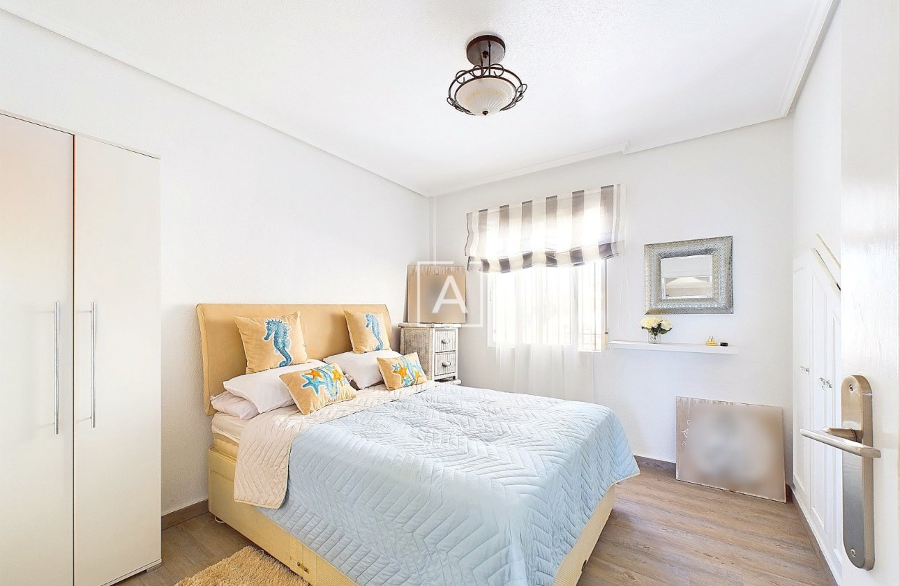 Resale - Villa - Pinar de Campoverde