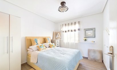 Resale - Villa - Pinar de Campoverde