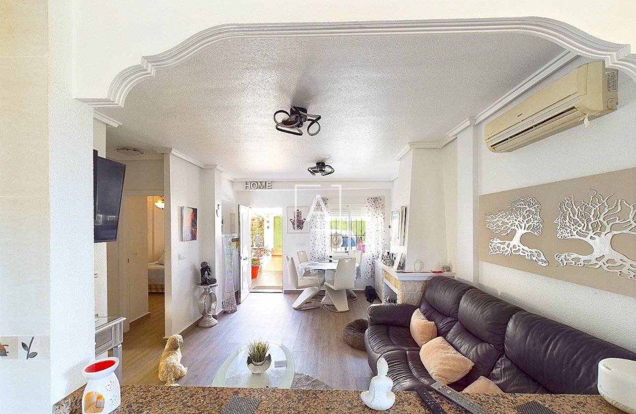 Resale - Villa - Pinar de Campoverde