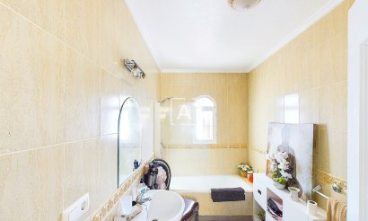 Resale - Villa - Pinar de Campoverde